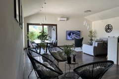 IMG-1e47e894137dbfdded393b8d97fd7029-V